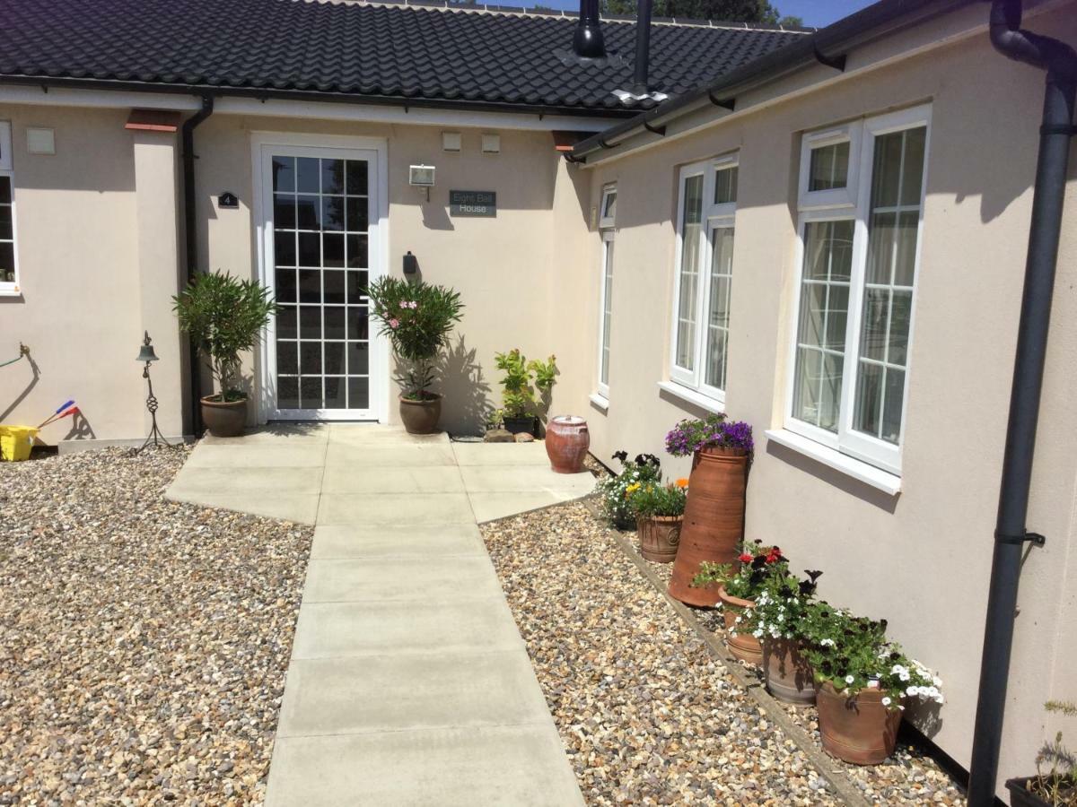 Eight Ball House Southburgh Esterno foto